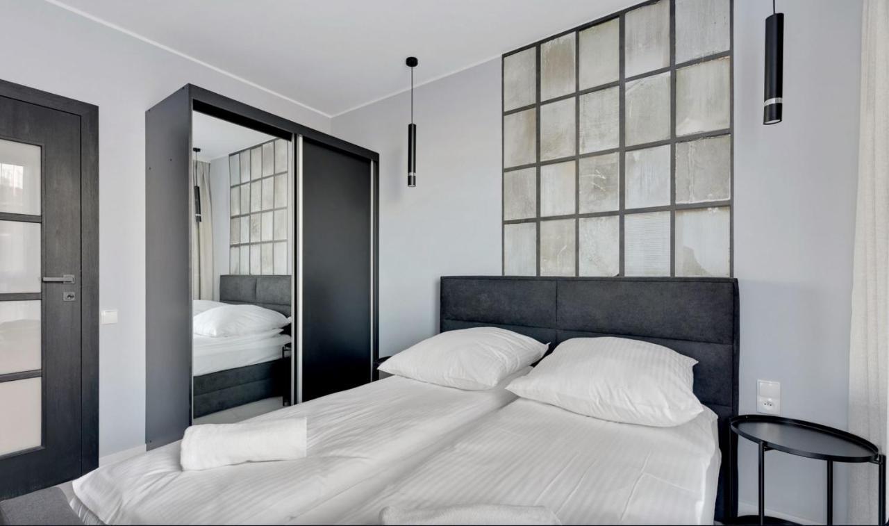 Rentplanet - Apartamenty Chlebova Gdańsk Extérieur photo